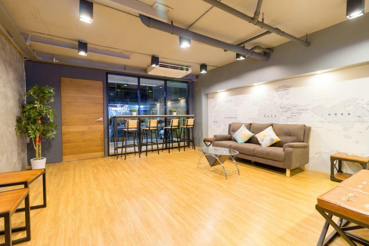 Red Pin Inn 好运旅馆 Bangkok Kültér fotó