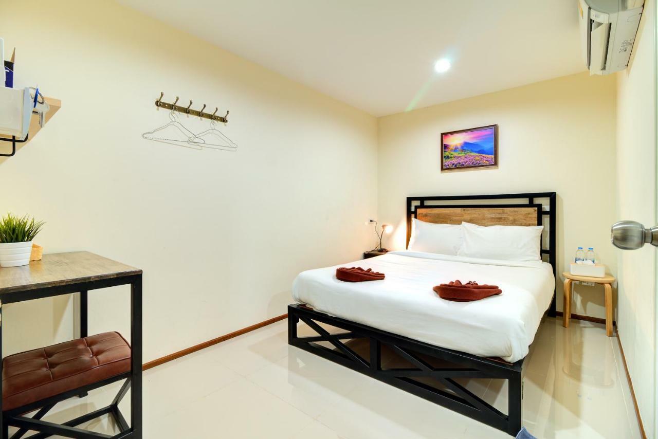 Red Pin Inn 好运旅馆 Bangkok Kültér fotó