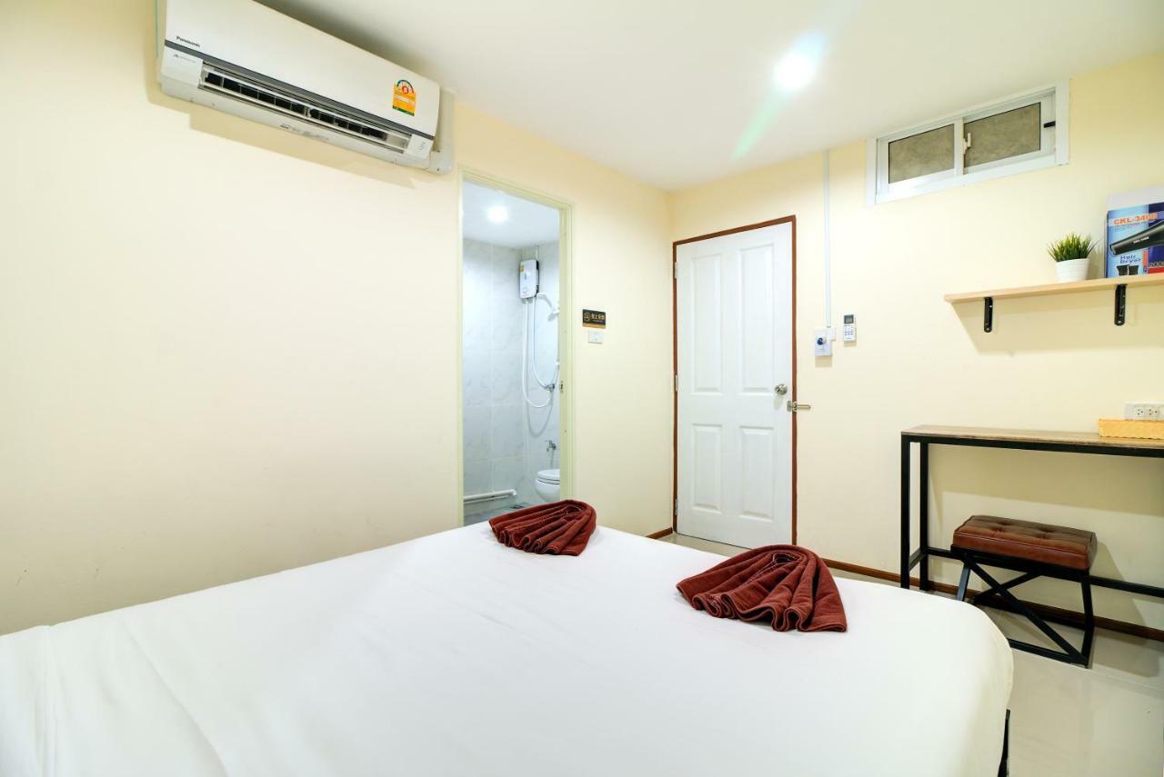 Red Pin Inn 好运旅馆 Bangkok Kültér fotó