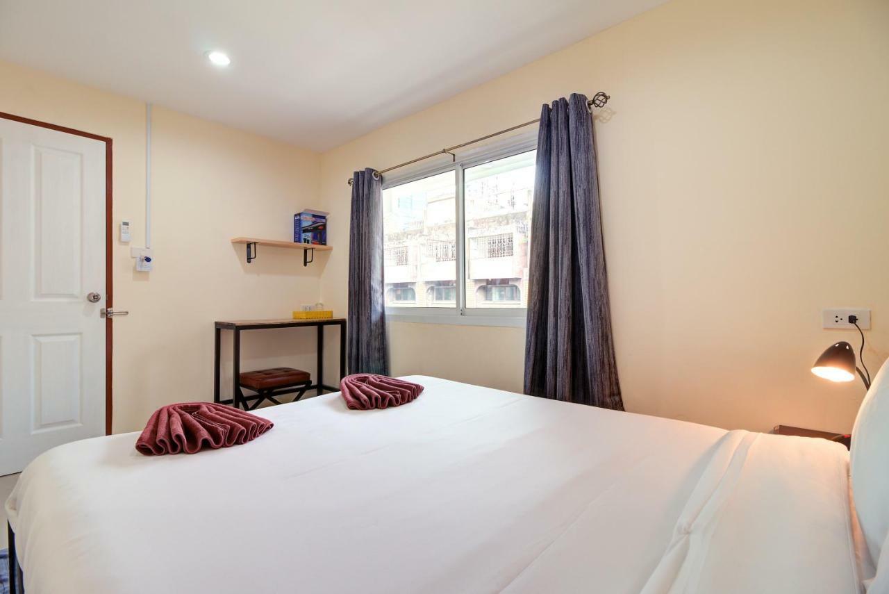 Red Pin Inn 好运旅馆 Bangkok Kültér fotó